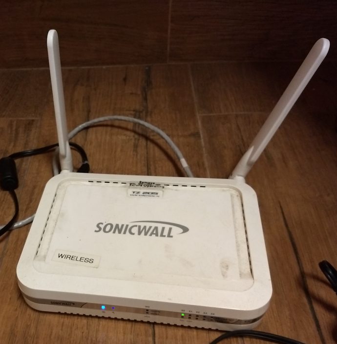 Passo a passo Reset do Dell SonicWall TZ 205 Lucas Projetos